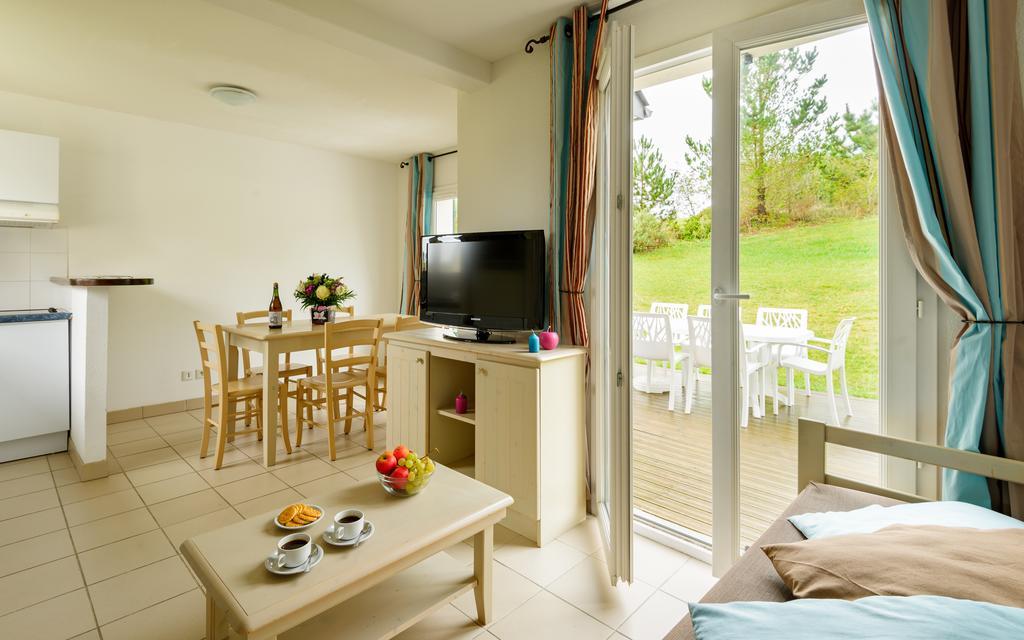 Lagrange Vacances Le Hameau De Peemor Pen Κροζόν Δωμάτιο φωτογραφία